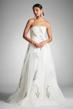 Anais Gown - White/Embroidered Floral -Sachin and Babi US ANAISGOWN WHITE FRONT2