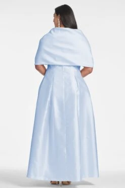 The Hug Shawl - Glacial Blue -Sachin and Babi US BROOKEGOWN HUGSHAWL GLACIALBLUE BACK4