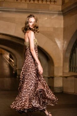 Ames Gown - Big Cat -Sachin and Babi US RAWUNTOUCHEDSBNYC0950 Editcopy