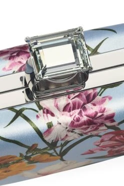 ON THE ROCKS CLUTCH - GLACIAL BLUE BLOSSOMS -Sachin and Babi US SHOT 01 125 127 2c07b727 5272 49c0 a56e 3147ac4b96e7