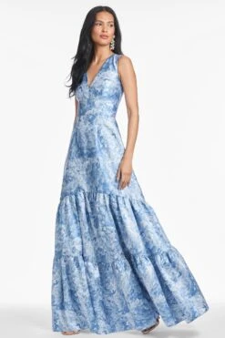 RORI GOWN - HYDRANGEA BLOOMS