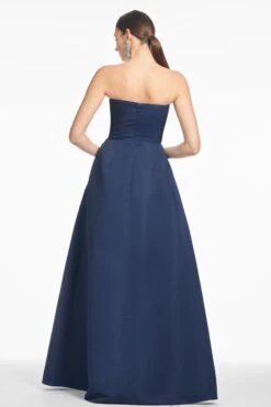 LARISA GOWN - NAVY CASCADE -Sachin and Babi US T252G30 413 4